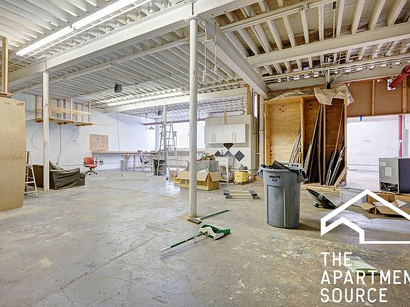 5th image of 600 N Albany Ave #1F