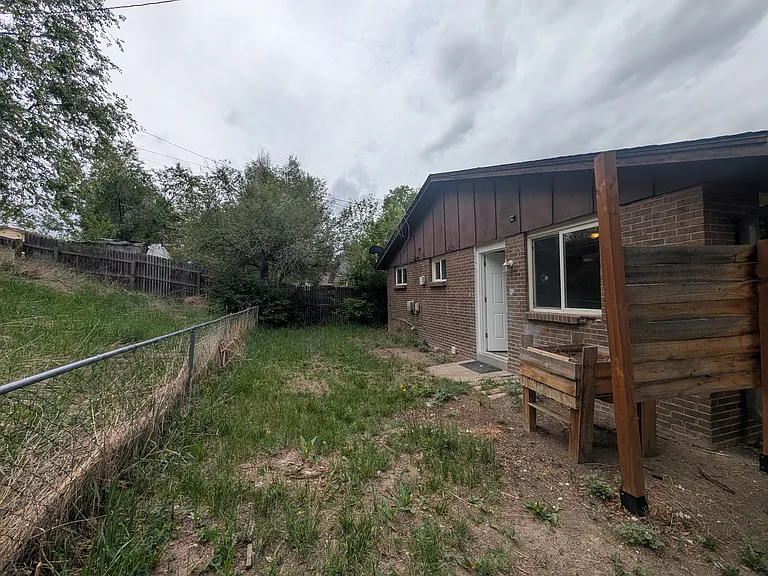 970 Newton St #B — Photo 15