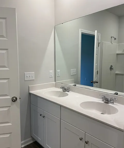 129 Hoffman Park Dr — Photo 12