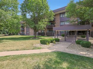 1501 Woodbridge Rd APT 3E, Joliet, IL 60436