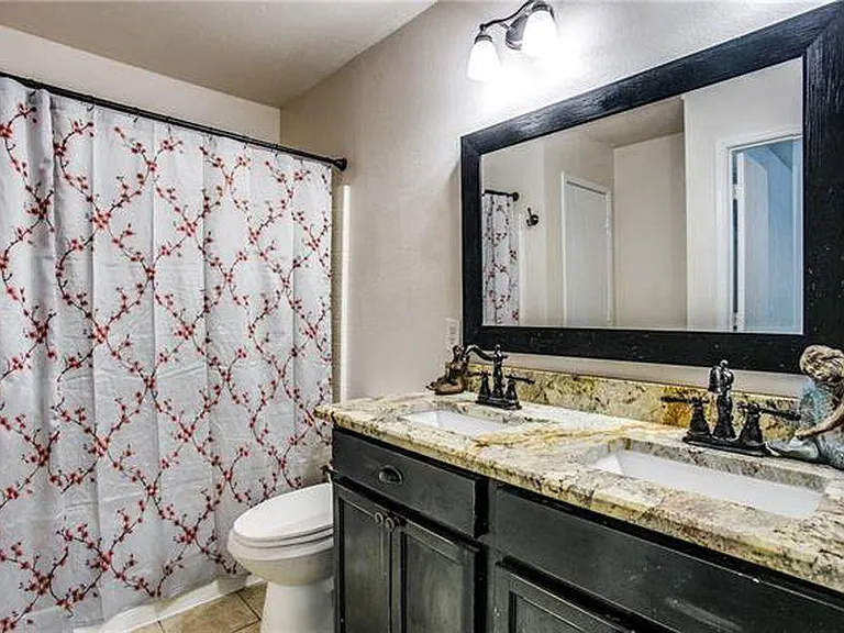1517 Leeward Ln — Photo 16