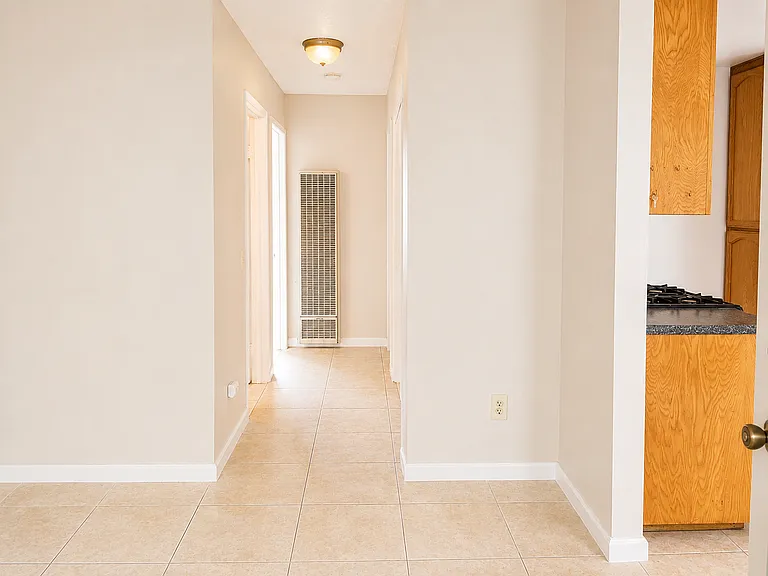 1829 Hornblend St #B — Photo 6