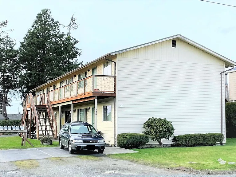 2329 Orleans St — Photo 13