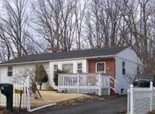 1148 Hickory Dr, Vineland, NJ 08360