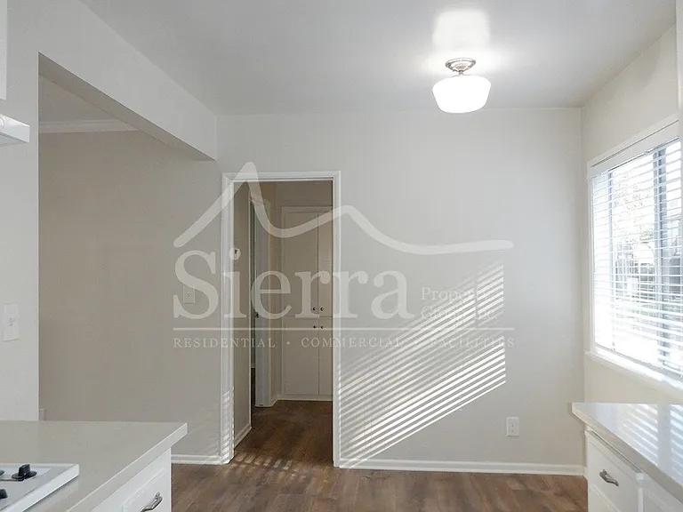 48 Broadmoor Plz #8 — Photo 6