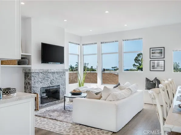 647 1st Pl, Hermosa Beach, CA 90254