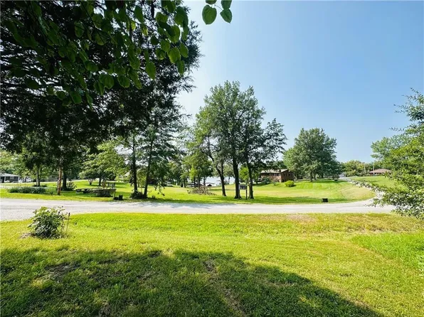 LOT 1871 Schooner Dr, Gallatin, MO 64640