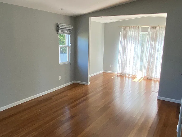 5220 Soledad Rd — Photo 11