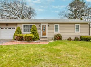 52 Aspen Rd, Springfield, MA 01128