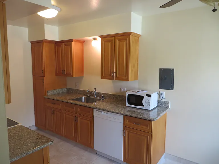 433 Vasquez Ct #4 — Photo 10