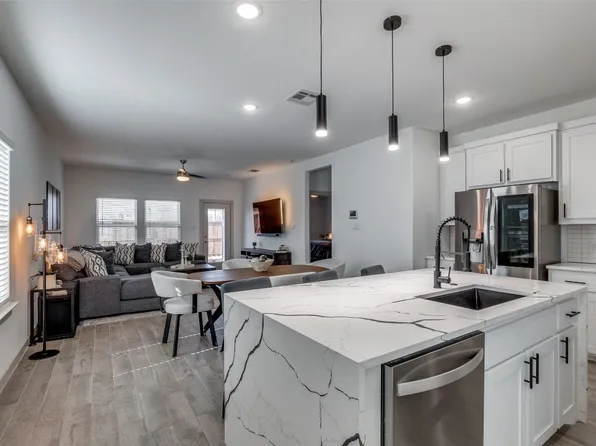 3347 Conroe St, Dallas, TX 75212