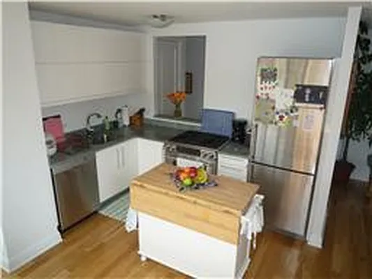 Rented by Douglas Elliman | media 31