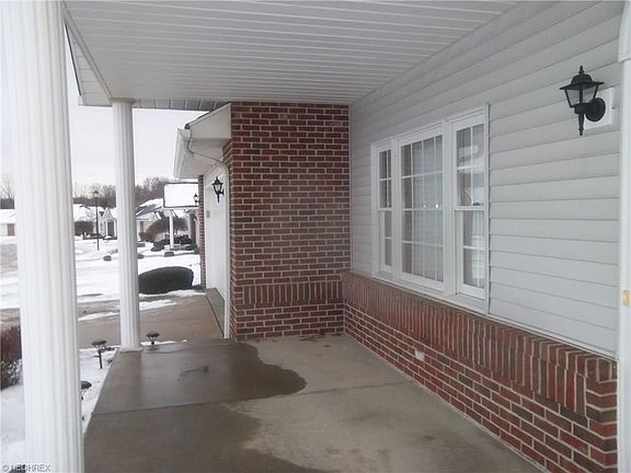 3rd image of 1135 Sterling Oaks Dr