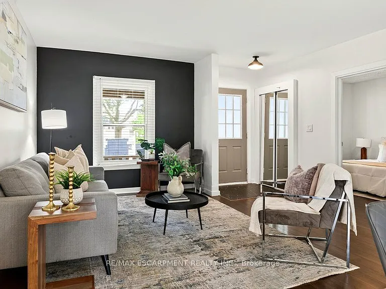 253 Marlborough St — Photo 4