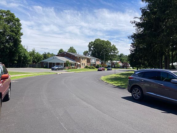 4th image of 34 Ebert Dr