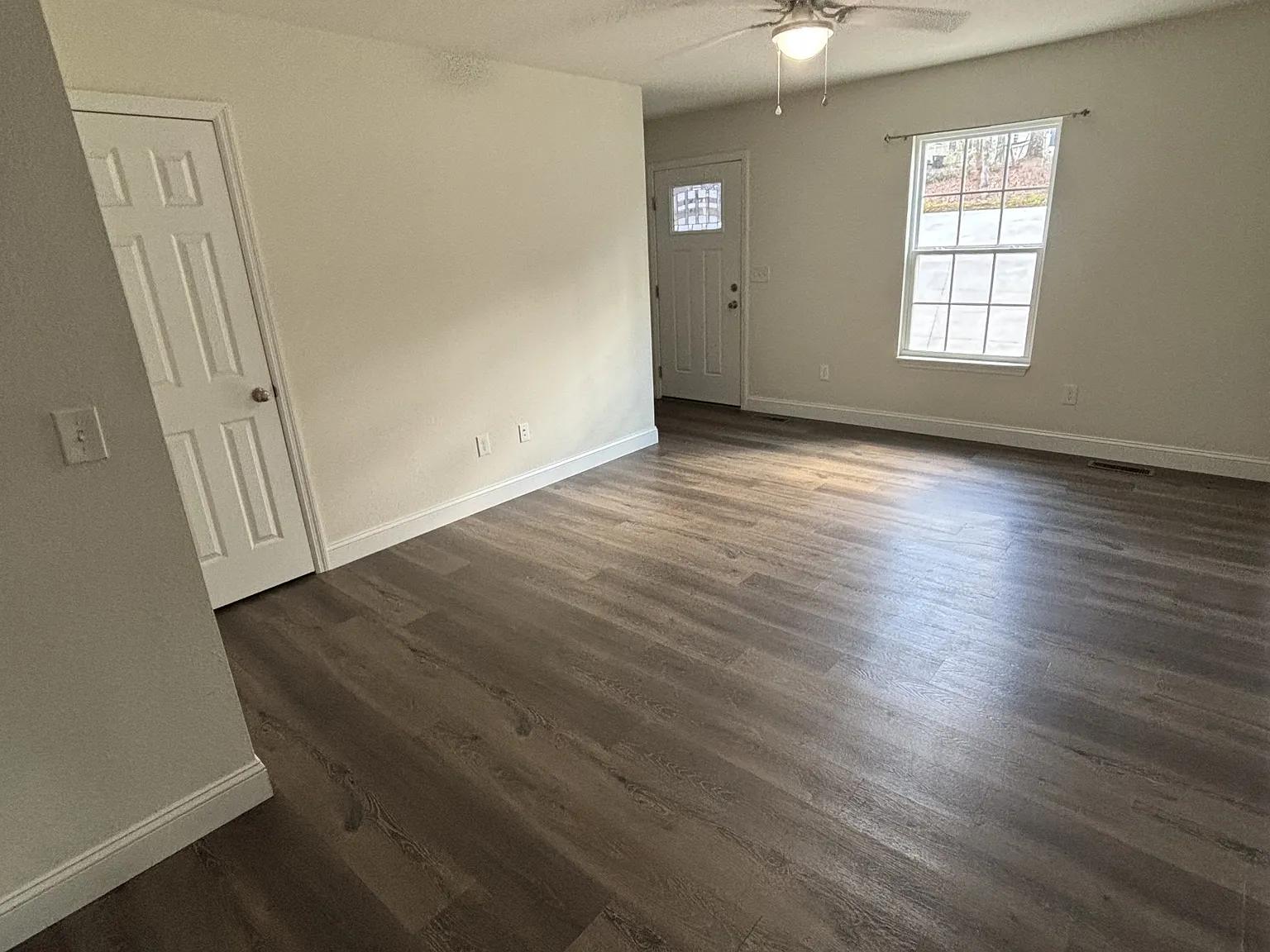 1726 View Street - 1 — Photo 2