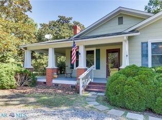 6571 New Point Comfort Hwy, Susan, VA 23163