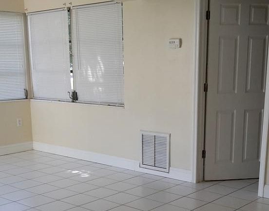 4th image of 3575 S School Ave APT B