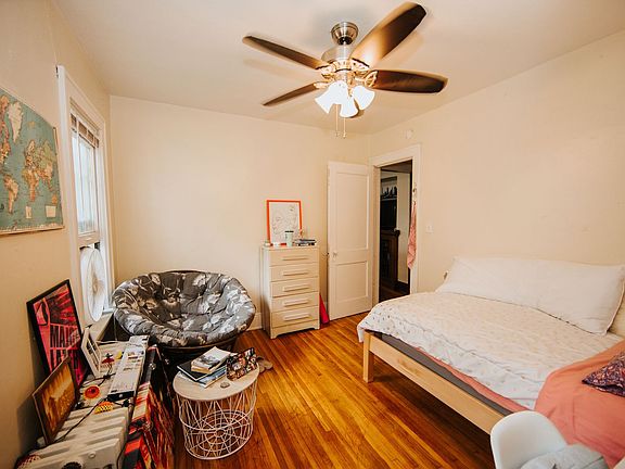 5th image of 2222 Marshall Ave APT 3