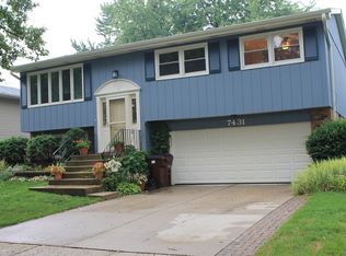 7431 162nd St, Tinley Park, IL 60477