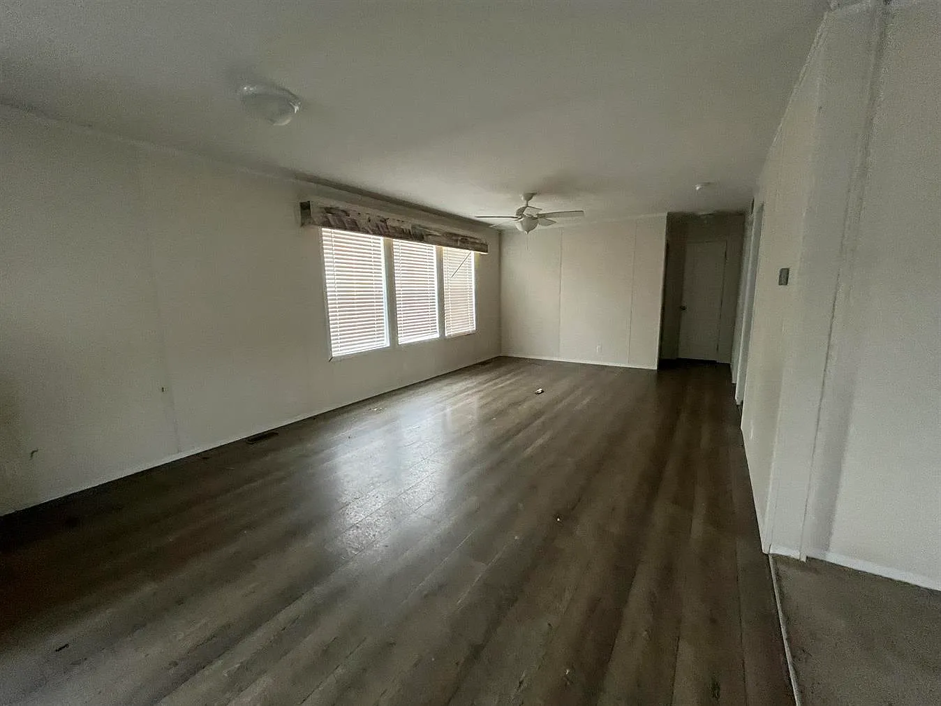 3 bed, $1,149 — Photo 4
