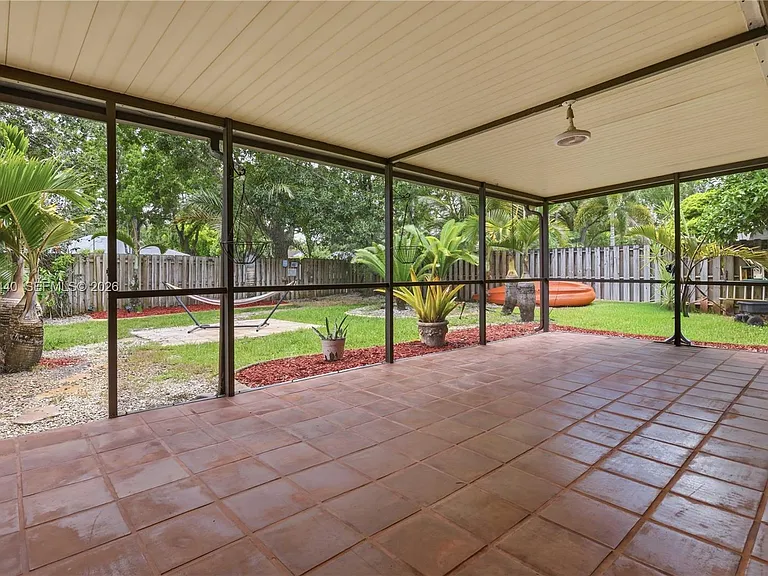 12106 Lymestone Way — Photo 25