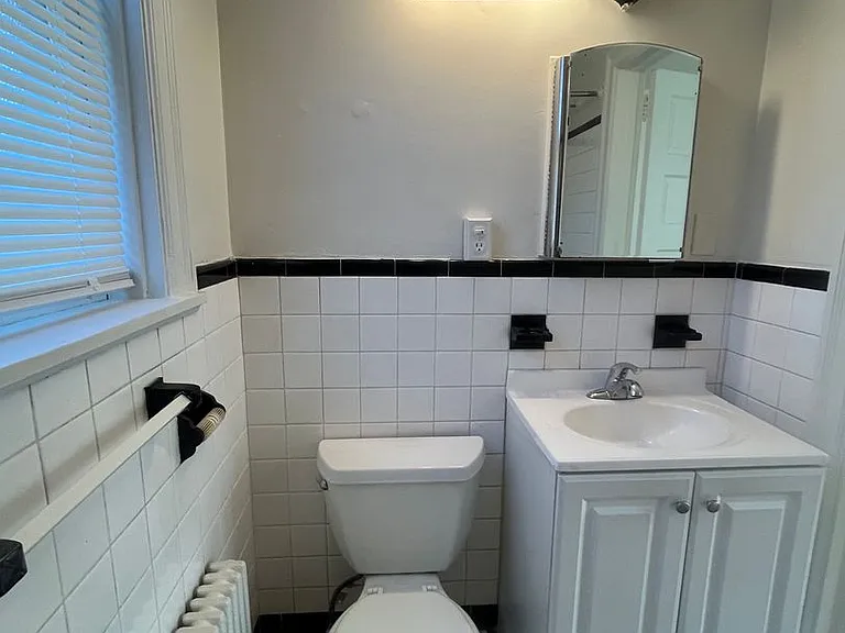 124 Ruby St. — Photo 3