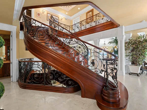 32 Benmore Terrace image 5 of 46