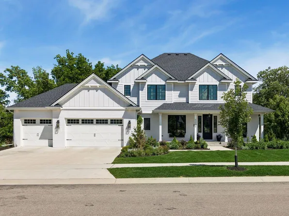 5052 Scenic Dr SW, Rochester, MN 55902