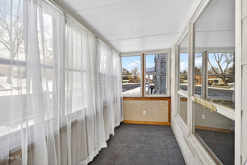 2nd image of 269 Broadway