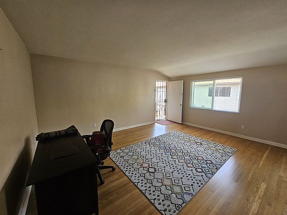 5th image of 4575 North Ave APT 10