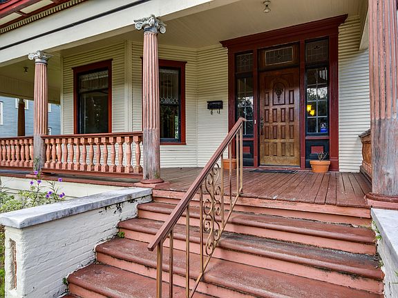 5th image of 1724 N PEARL Street