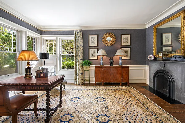 Sold by Compass | media 7