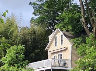 8 Ashby St, Groton, CT 06355