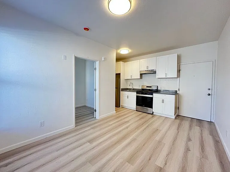 646 Foothill Blvd #103 — Photo 1