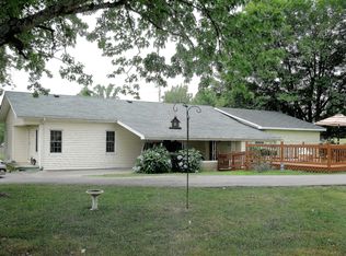 810 14th St, Etowah, TN 37331