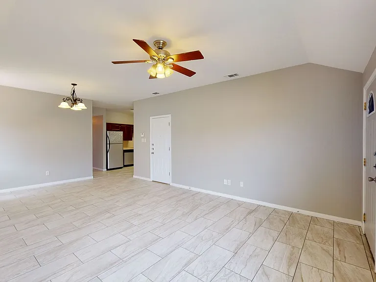 3805 Littleleaf Ct #A — Photo 16