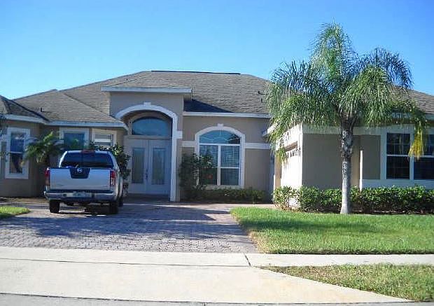 1st image of 4924 Parkview Dr