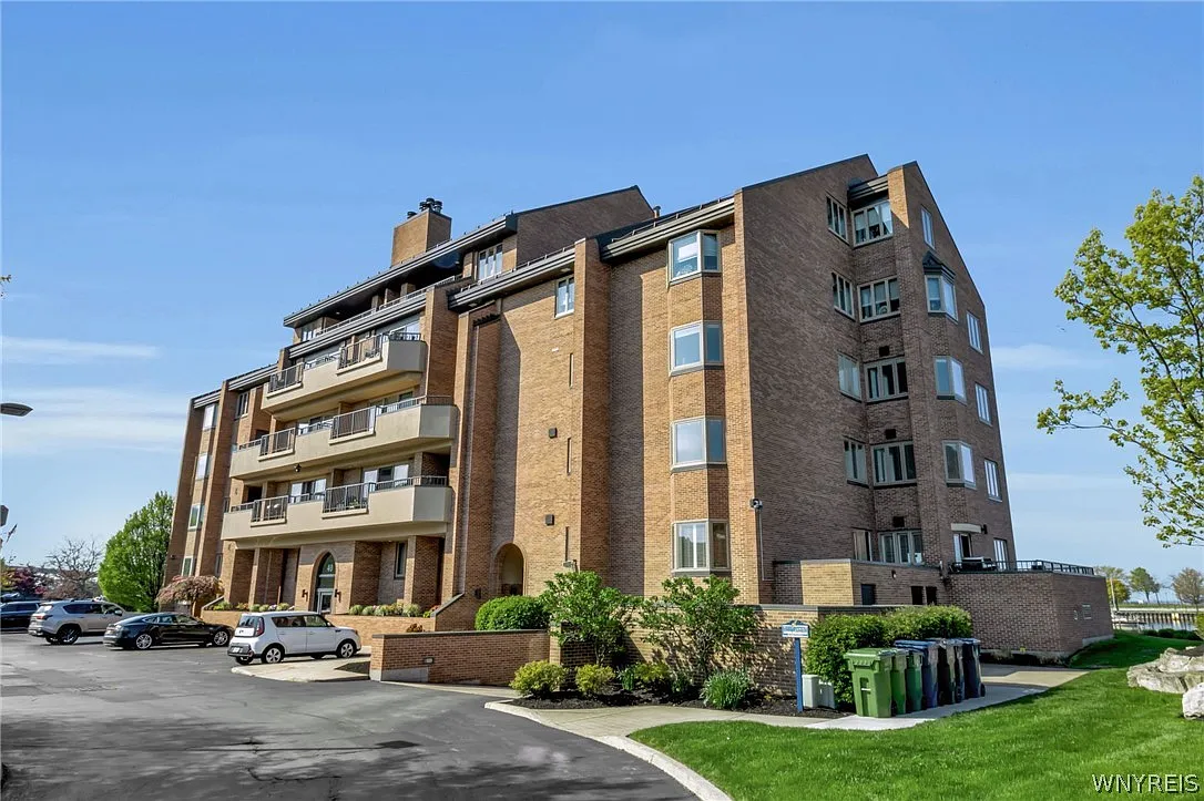 1 bed, 1.0 bath, 1110 sqft, $2,500 — Photo 1