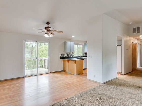 5th image of 307 N Park Dr