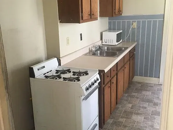 1615 S Arago St, Peoria, IL 61605