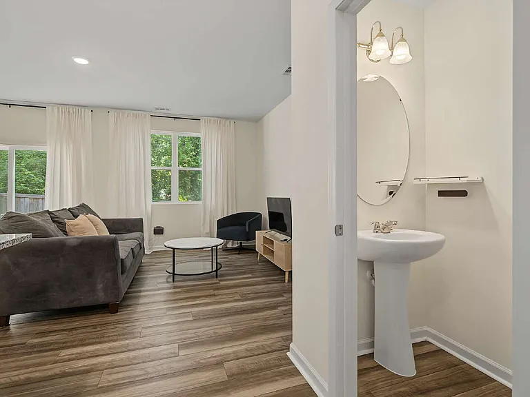 1005 Dakine Dr — Photo 15