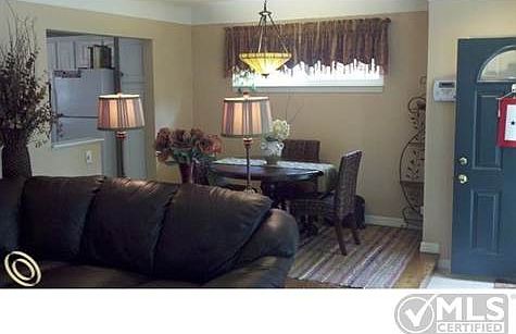 Dining area.jpg