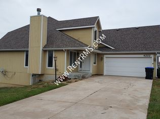 4222 SW Stonybrook Dr, Topeka, KS 66610