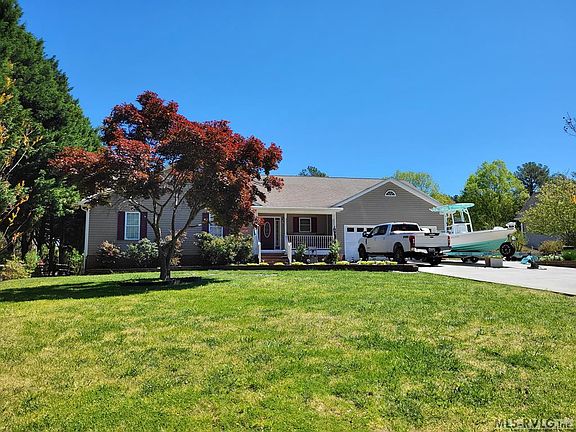 2nd image of 96 Longwood Dr