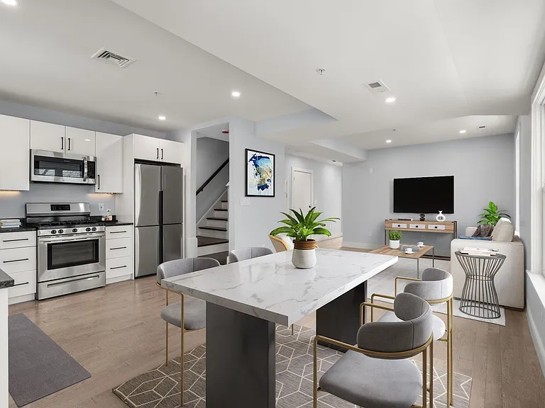 167 Charles St #4 — Photo 1