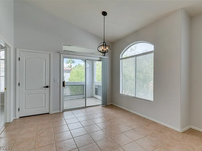700 Carnegie St #421 — Photo 16