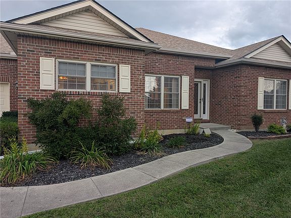 4th image of 5981 Oak Ridge Dr