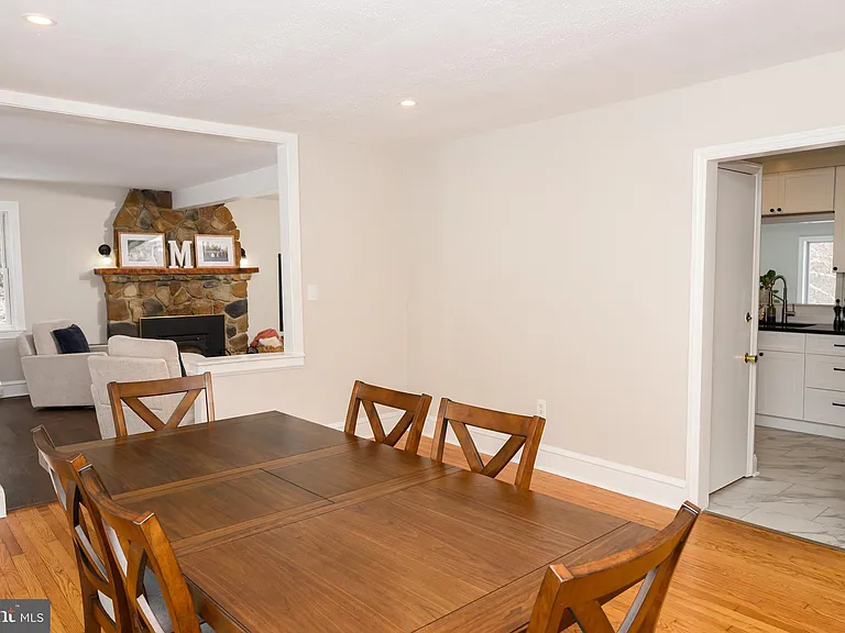 220 Balligomingo Rd — Photo 10