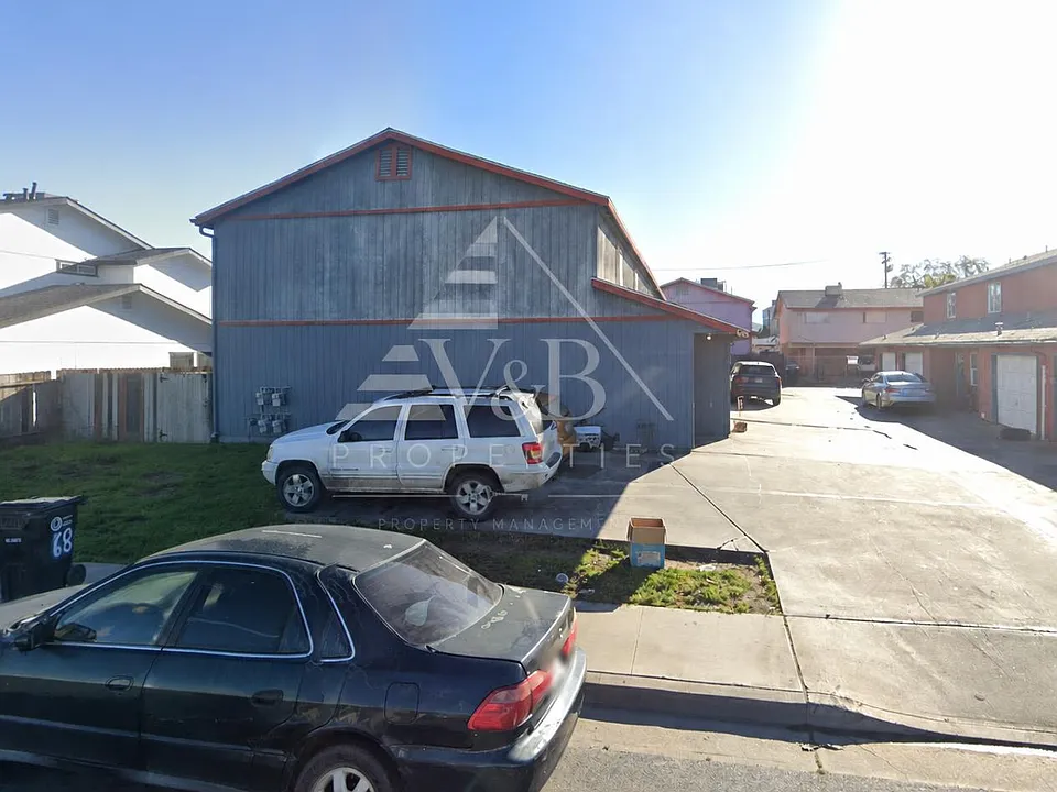 68 N 3rd St #D